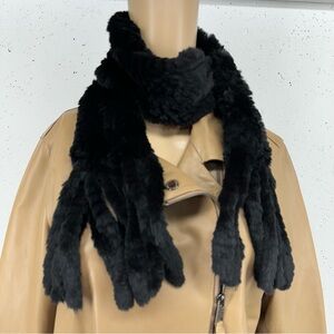 IL Fait Froid Black Rabbit Fur Fringe Scarf 5 x 51”